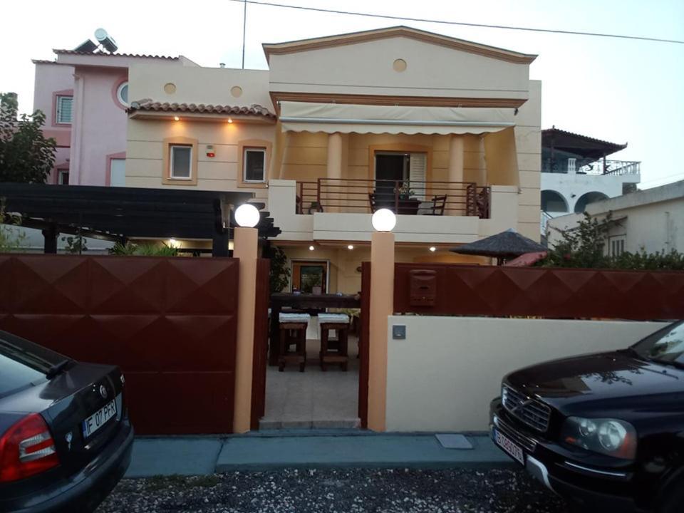 Villa Avatos - Near To The Port Of Rafina And The Airport Of Athens Agios Spyridon  Exteriér fotografie